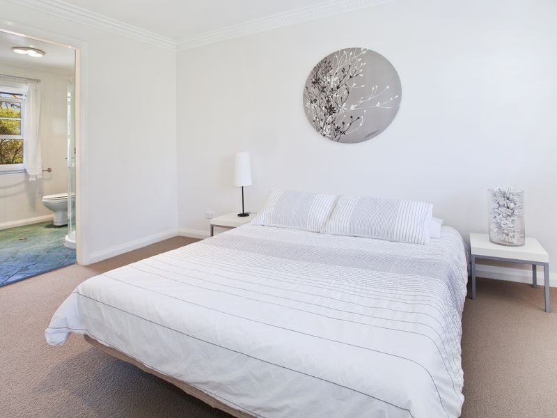 1 Lakeside Crescent, North Manly NSW 2100