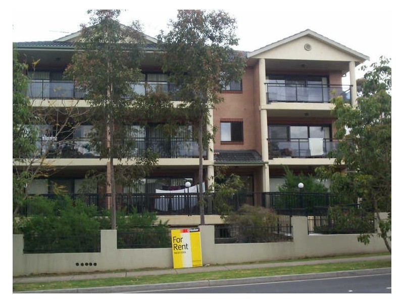 4/8-12 Alexandra Avenue, Westmead NSW 2145