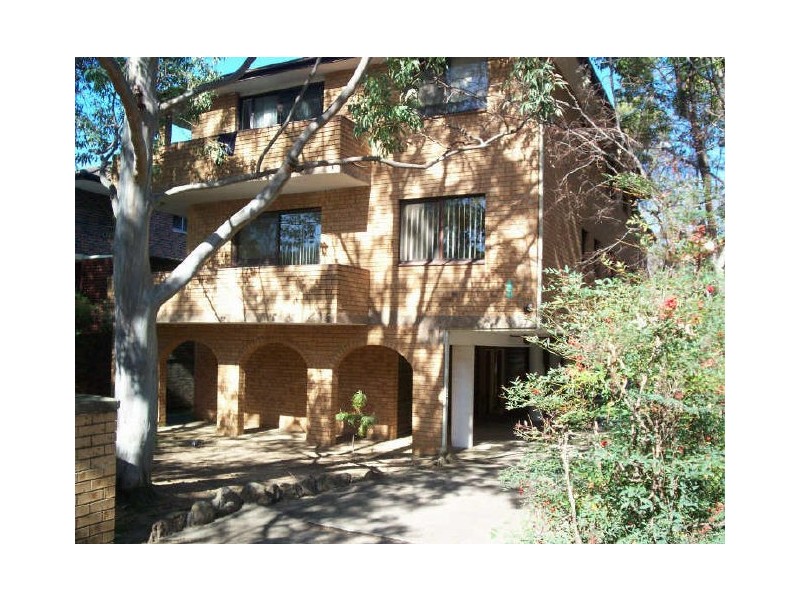 1/6 Queens Road, Westmead NSW 2145