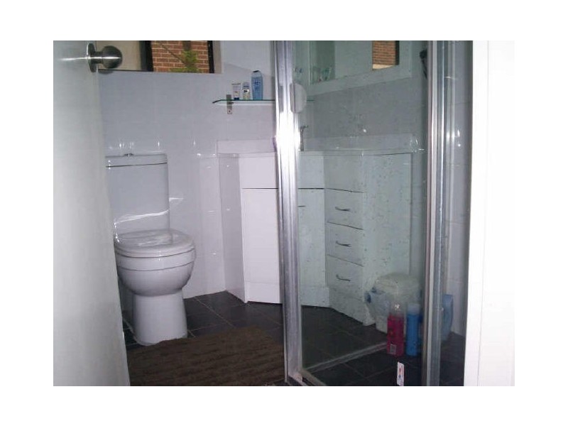 1/6 Queens Road, Westmead NSW 2145