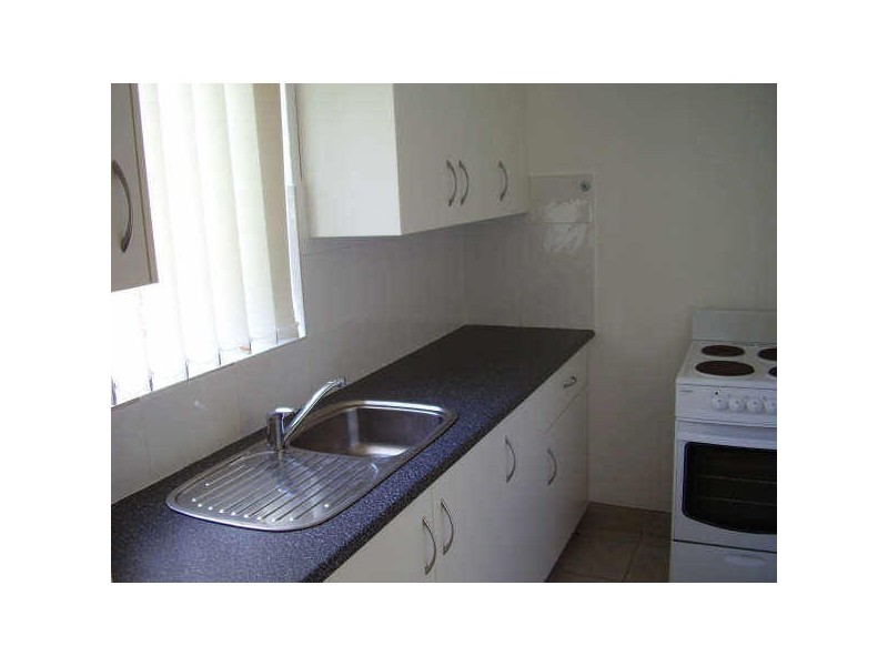 2/137 Military Road, Guildford NSW 2161