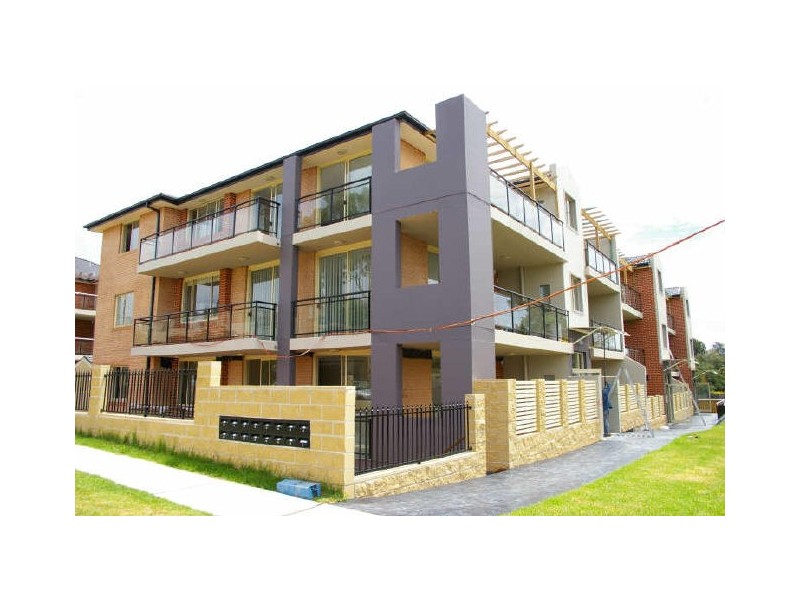 13/39-45 Lydbrook Street, Westmead NSW 2145