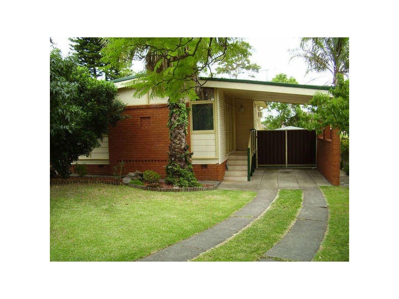 7 Greenslopes Street, South Wentworthville NSW 2145