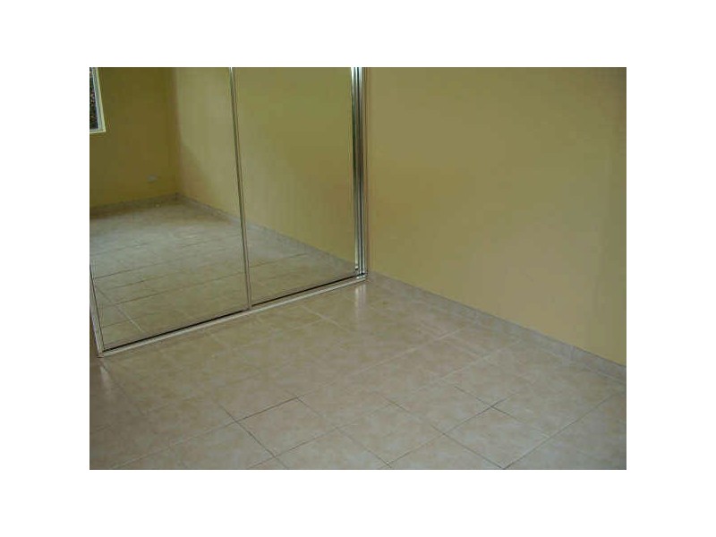 8/23 The Crescent, Berala NSW 2141