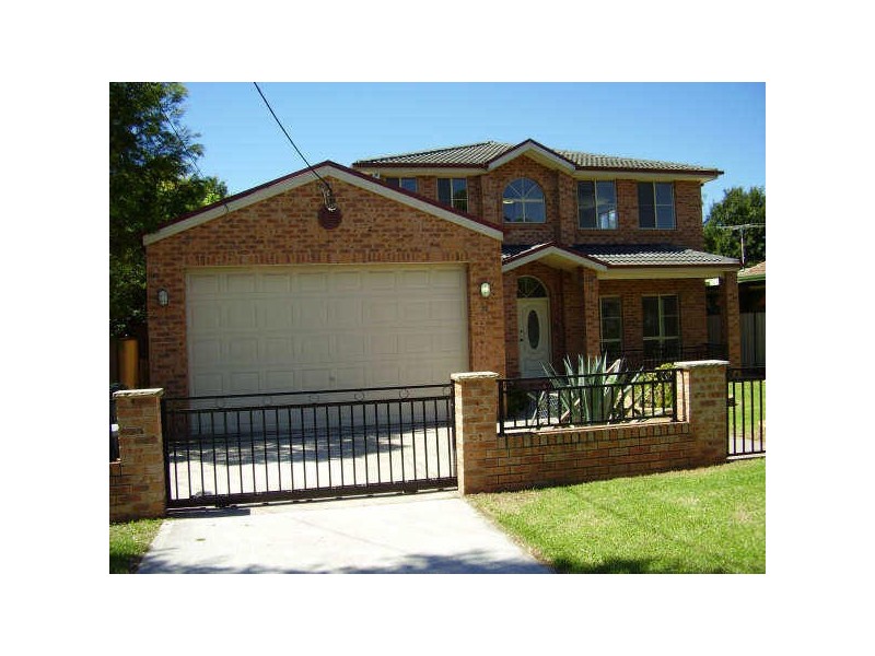 32 Mayfield Street, Wentworthville NSW 2145
