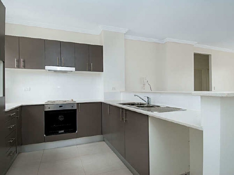 2-12 Civic Avenue, Pendle Hill NSW 2145