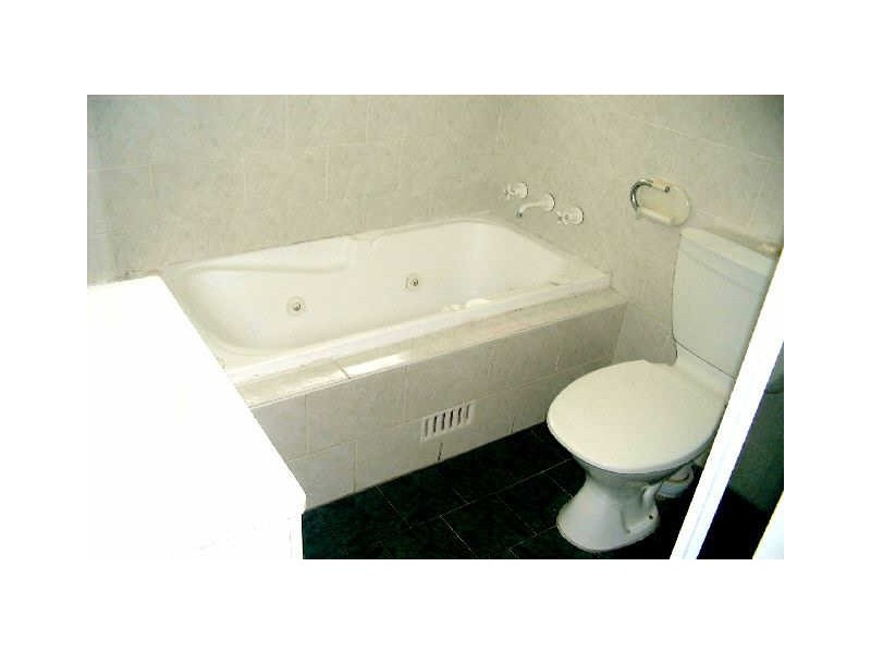 3/221-223 Dunmore Street, Pendle Hill NSW 2145