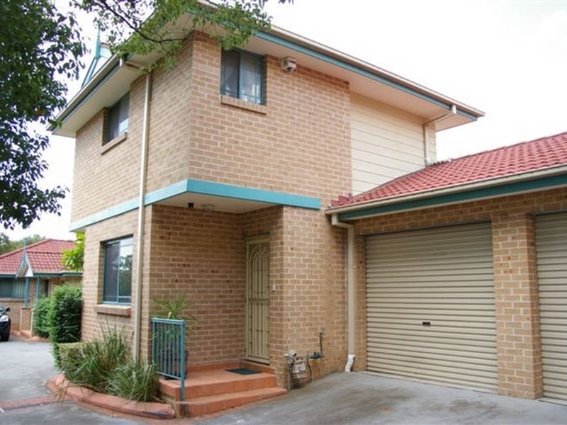 4/17 Lansdowne Street, Merrylands NSW 2160