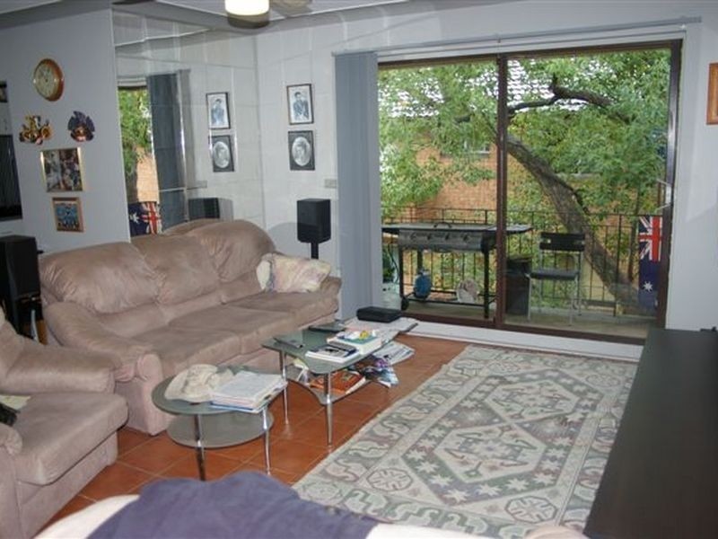 8/209 Hawkesbury Road, Westmead NSW 2145