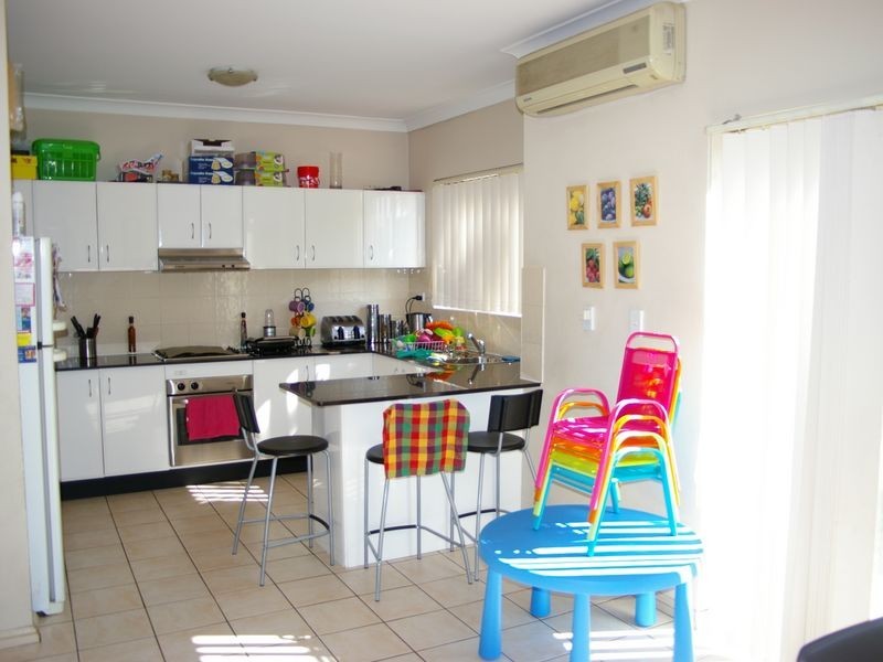 2/1-3 Hampden Road, South Wentworthville NSW 2145