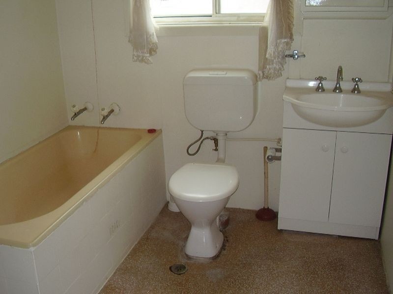 64 Caloola Road, Constitution Hill NSW 2145