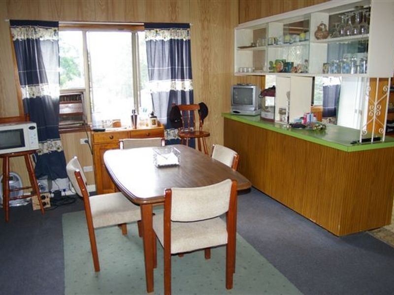 8 Bago Street, Pendle Hill NSW 2145