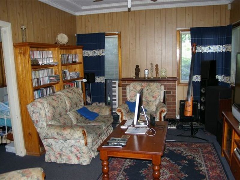 8 Bago Street, Pendle Hill NSW 2145