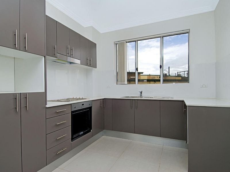 63/2-12 Civic Avenue, Pendle Hill NSW 2145