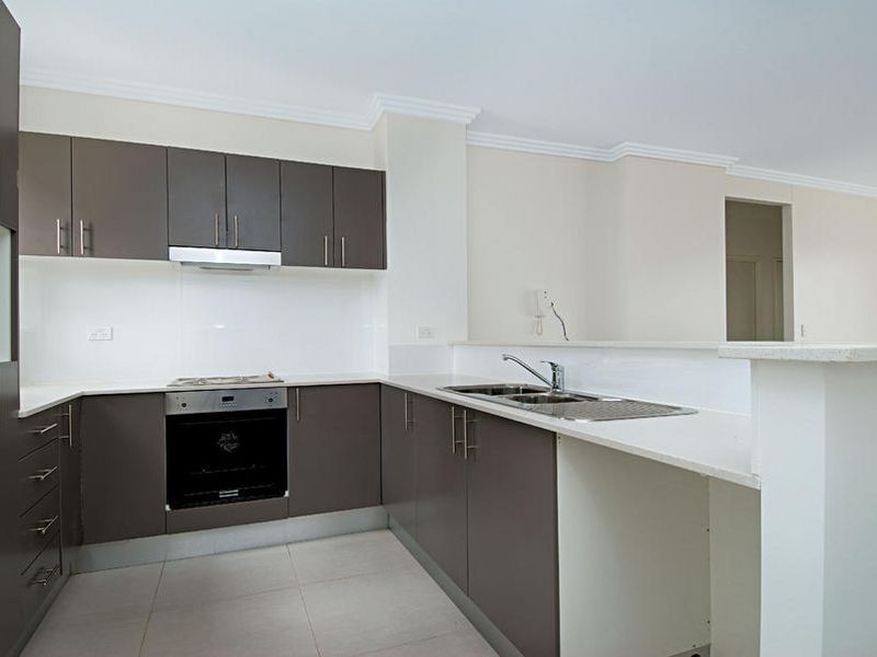 63/2-12 Civic Avenue, Pendle Hill NSW 2145