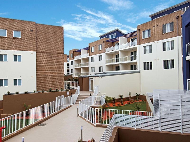 63/2-12 Civic Avenue, Pendle Hill NSW 2145