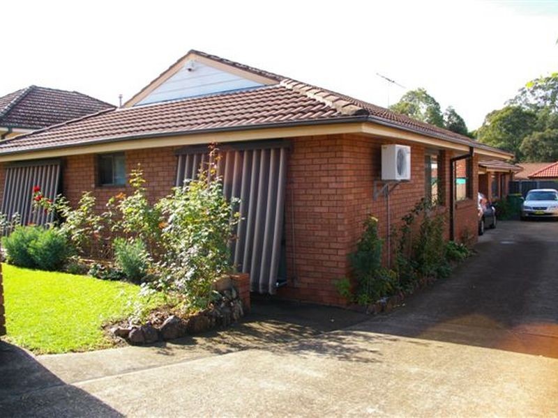 1/7 Binalong Road, Pendle Hill NSW 2145
