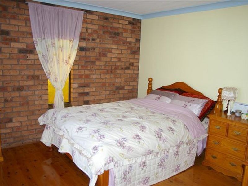 27 Arnett Street, Pendle Hill NSW 2145