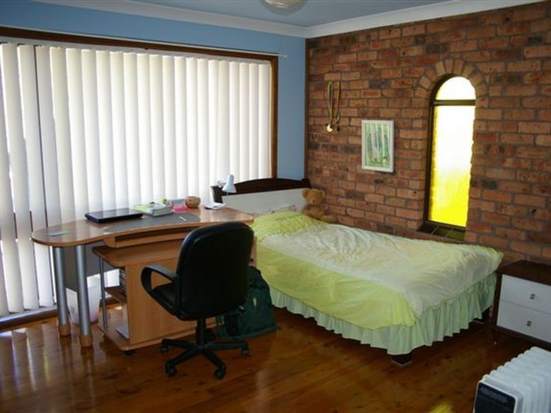 27 Arnett Street, Pendle Hill NSW 2145