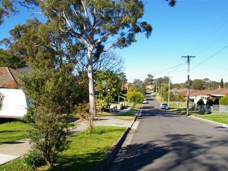 27 Arnett Street, Pendle Hill NSW 2145