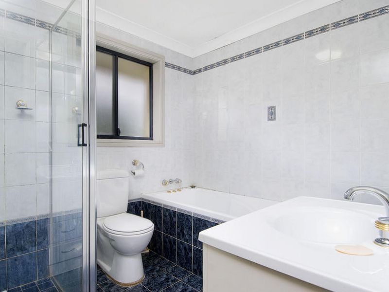 2/110A Targo Road, Girraween NSW 2145