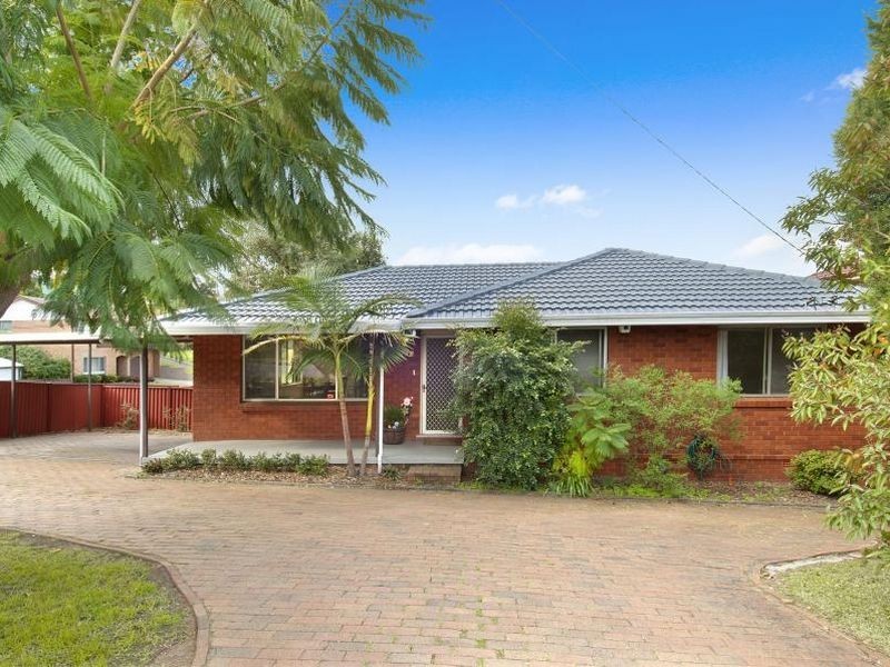 27A Binalong Road, Pendle Hill NSW 2145