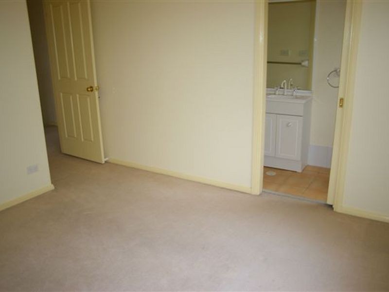 9 Oatlands Street, Wentworthville NSW 2145
