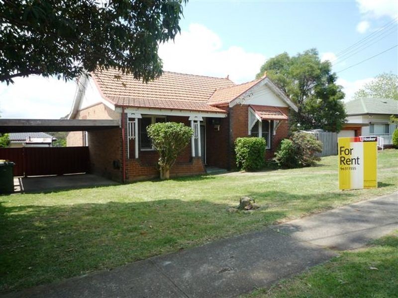 83 Binalong Road, Pendle Hill NSW 2145