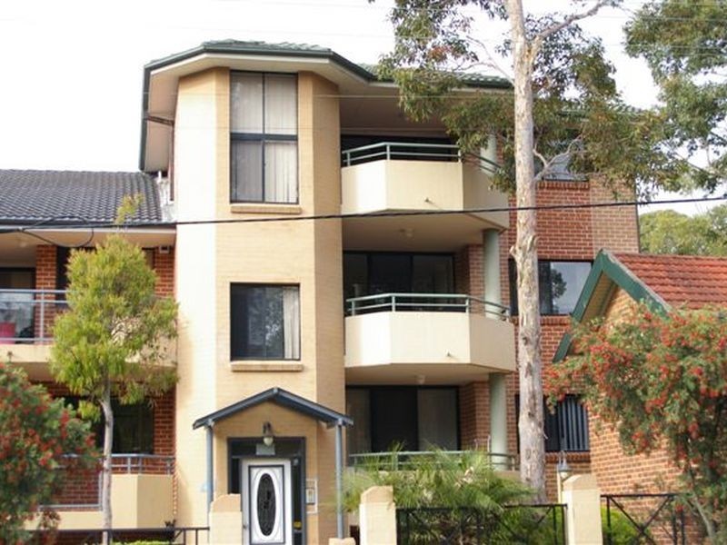 17/62 Fullagar Road, Wentworthville NSW 2145