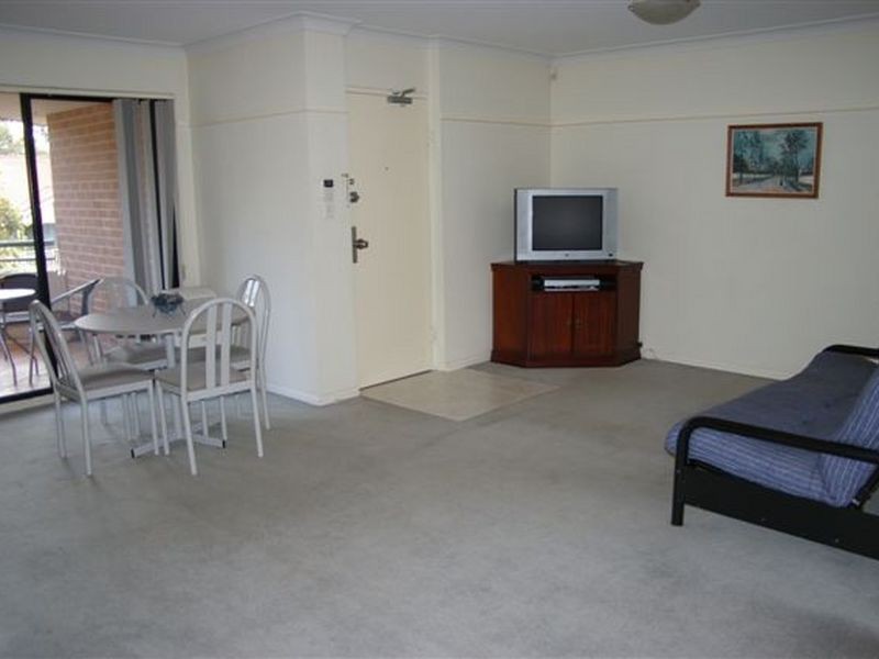 17/62 Fullagar Road, Wentworthville NSW 2145