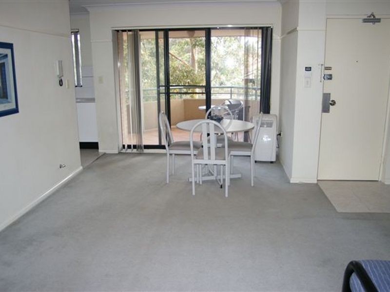 17/62 Fullagar Road, Wentworthville NSW 2145