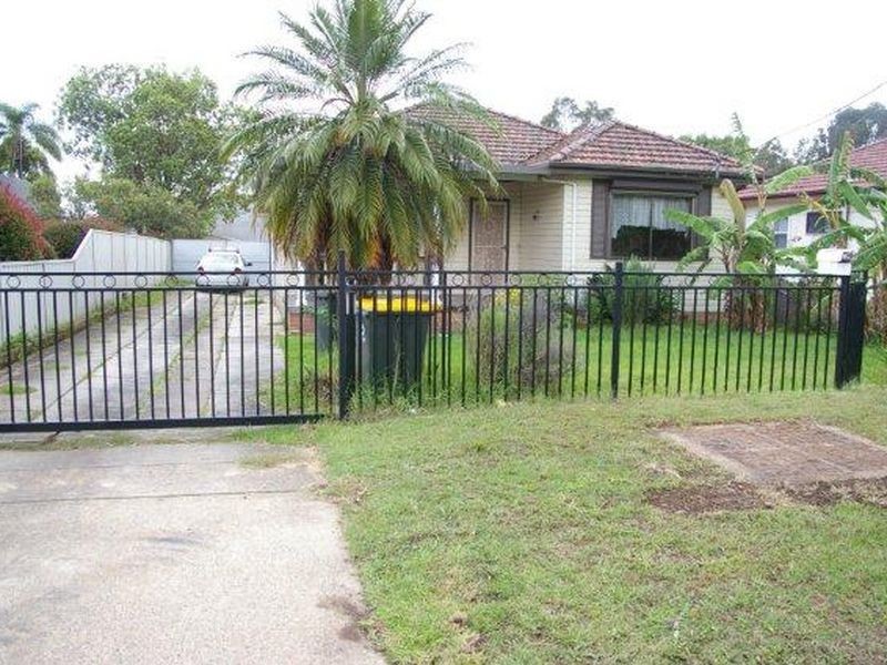 10 Berith Road, Greystanes NSW 2145