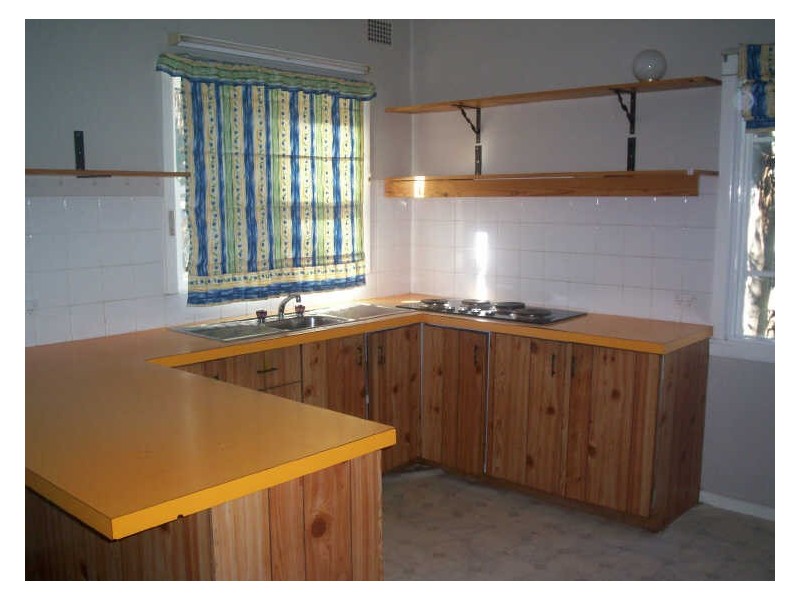 10 Bago Street, Pendle Hill NSW 2145