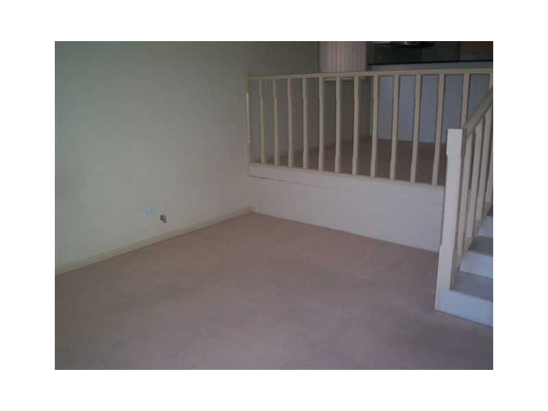 11/1-3 Hampden Road, South Wentworthville NSW 2145