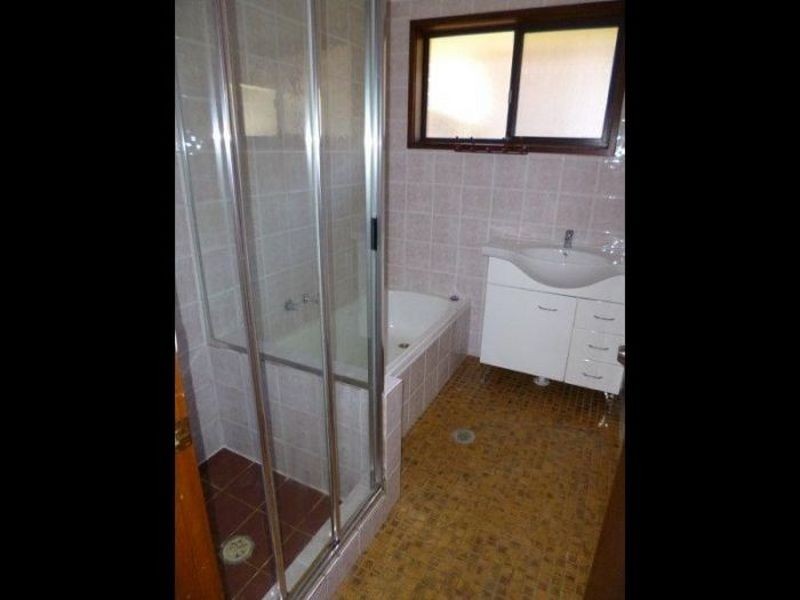 105 Sapphire Street, Greystanes NSW 2145