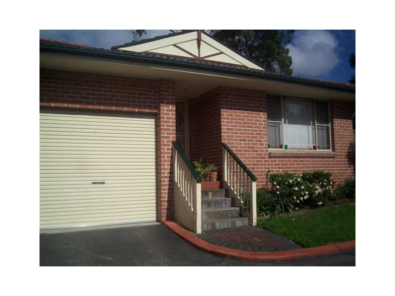 13/6 Binalong Road, Pendle Hill NSW 2145