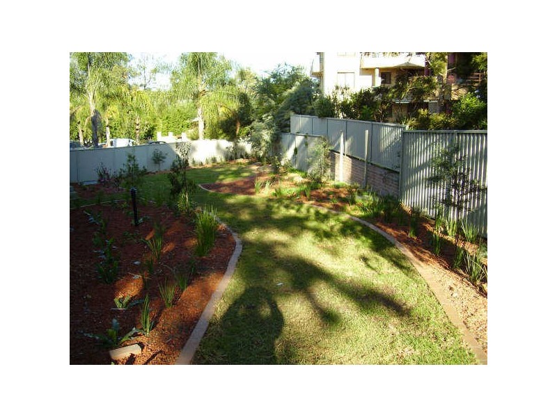 2/10-12 Campbell Street, Northmead NSW 2152