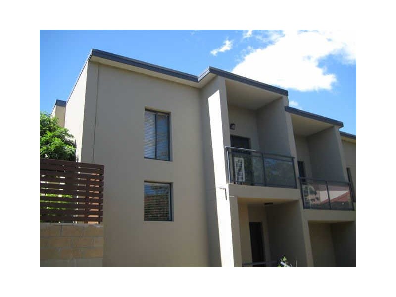 2/10-12 Campbell Street, Northmead NSW 2152