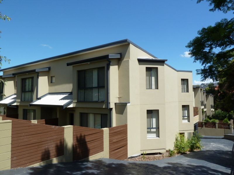 2/10-12 Campbell Street, Northmead NSW 2152