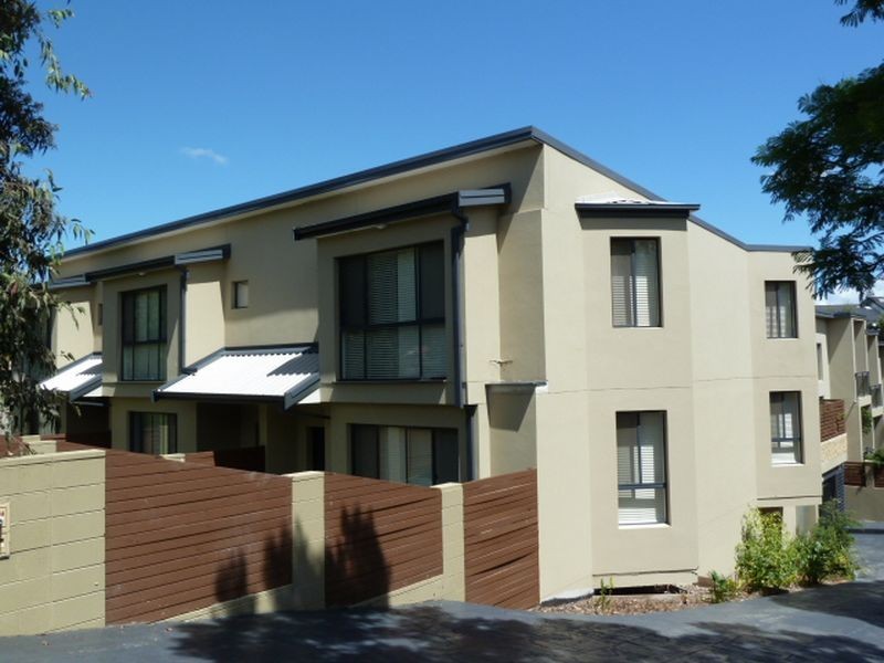 2/10-12 Campbell Street, Northmead NSW 2152