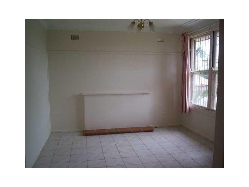 10 Toohey Avenue, Westmead NSW 2145