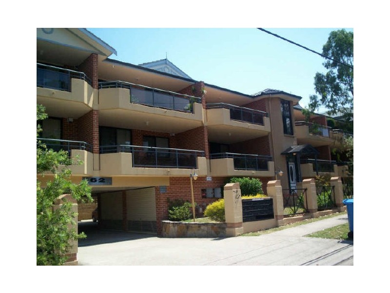 8/62 Fullagar Road, Wentworthville NSW 2145