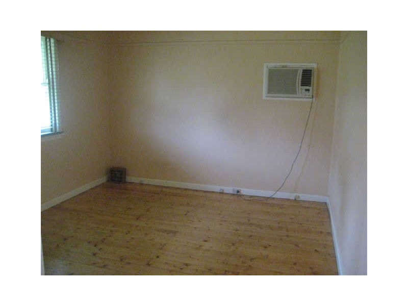 21 Bernard Street, Westmead NSW 2145