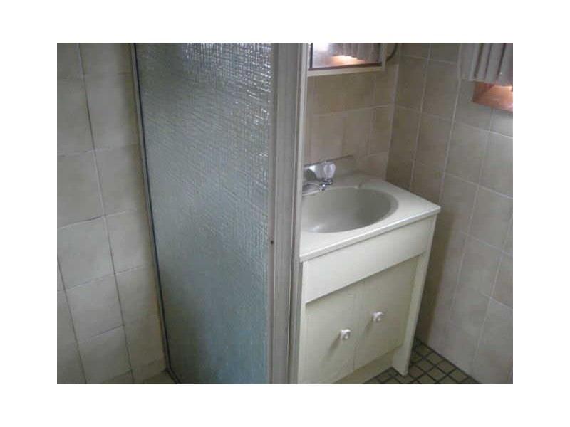 21 Bernard Street, Westmead NSW 2145