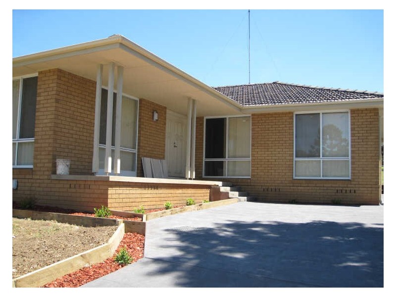 4 Carnegie Place, Castle Hill NSW 2154