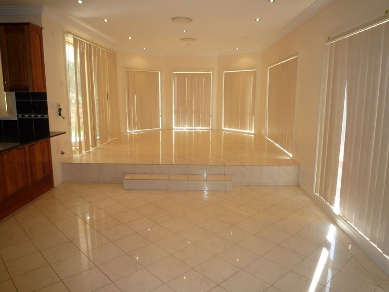 18 Targo Road, Girraween NSW 2145