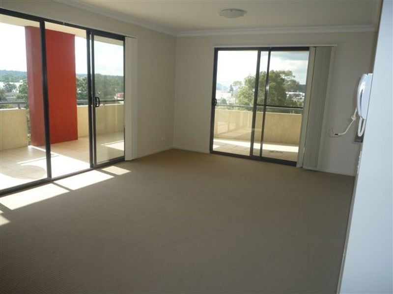 32 Mons Road, Westmead NSW 2145