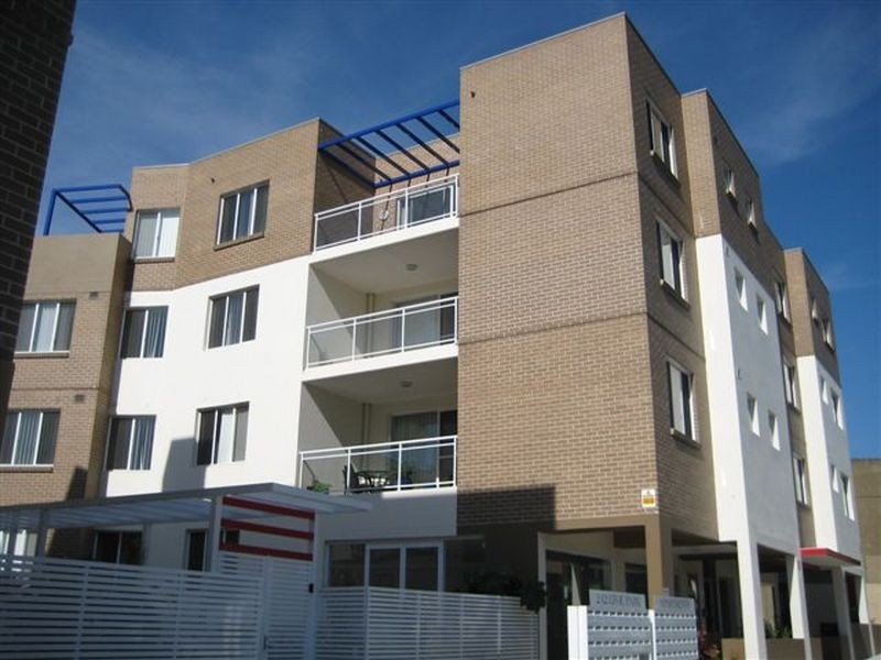 20/2-12 Civic Avenue, Pendle Hill NSW 2145