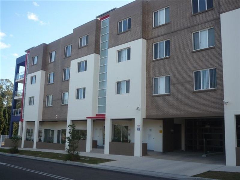 42/2-12 Civic Avenue, Pendle Hill NSW 2145