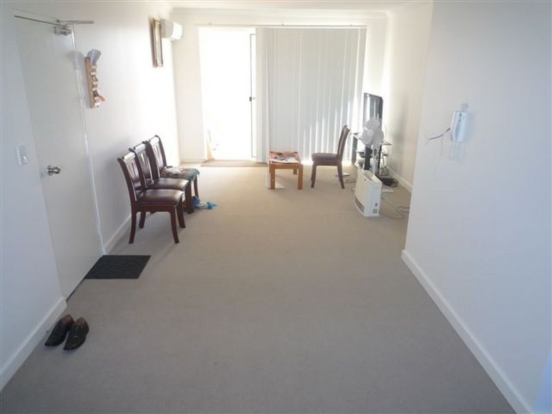 42/2-12 Civic Avenue, Pendle Hill NSW 2145